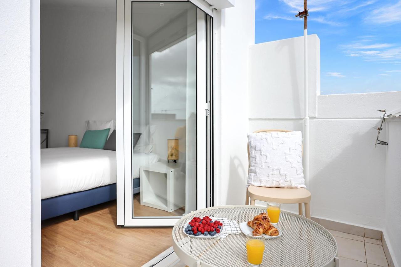 Sunny 2 Bedroom Apartment In Almada - Balconies With River View Екстер'єр фото