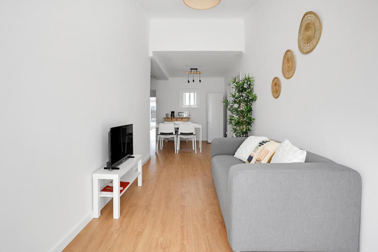 Sunny 2 Bedroom Apartment In Almada - Balconies With River View Екстер'єр фото